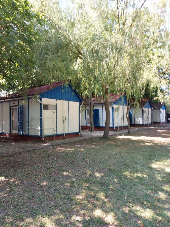 Tulipan Bungalow Camping Resort Gyenesdias Exterior photo