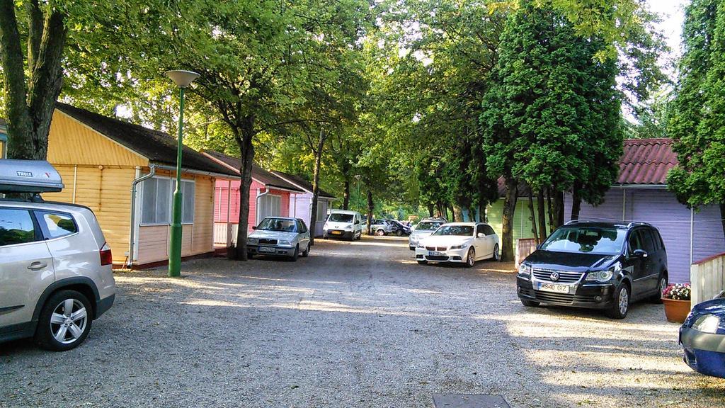 Tulipan Bungalow Camping Resort Gyenesdias Exterior photo