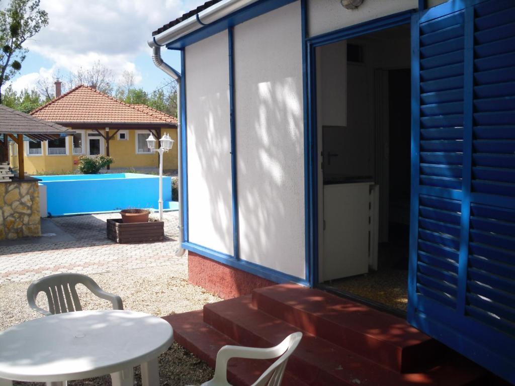 Tulipan Bungalow Camping Resort Gyenesdias Exterior photo